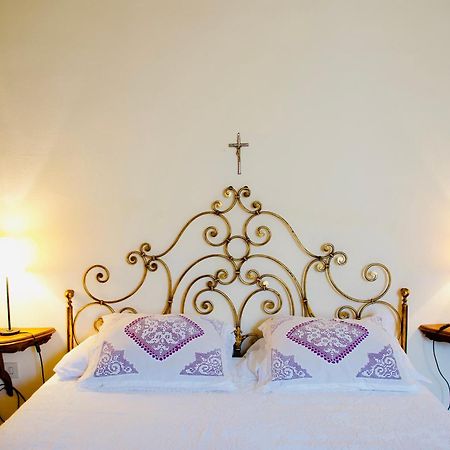 Villa Buonaparte ซานมีเนียโต ภายนอก รูปภาพ
