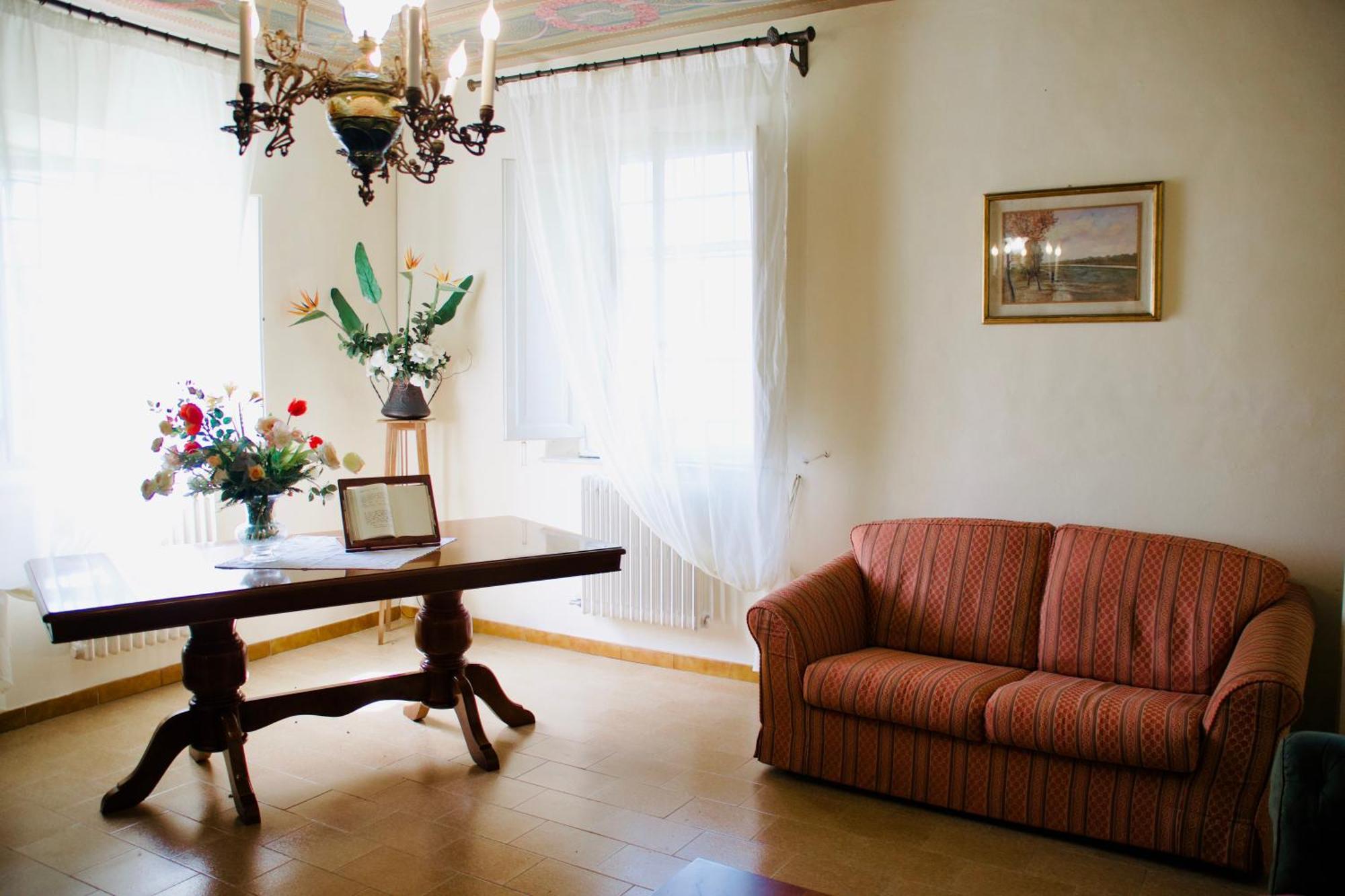 Villa Buonaparte ซานมีเนียโต ภายนอก รูปภาพ
