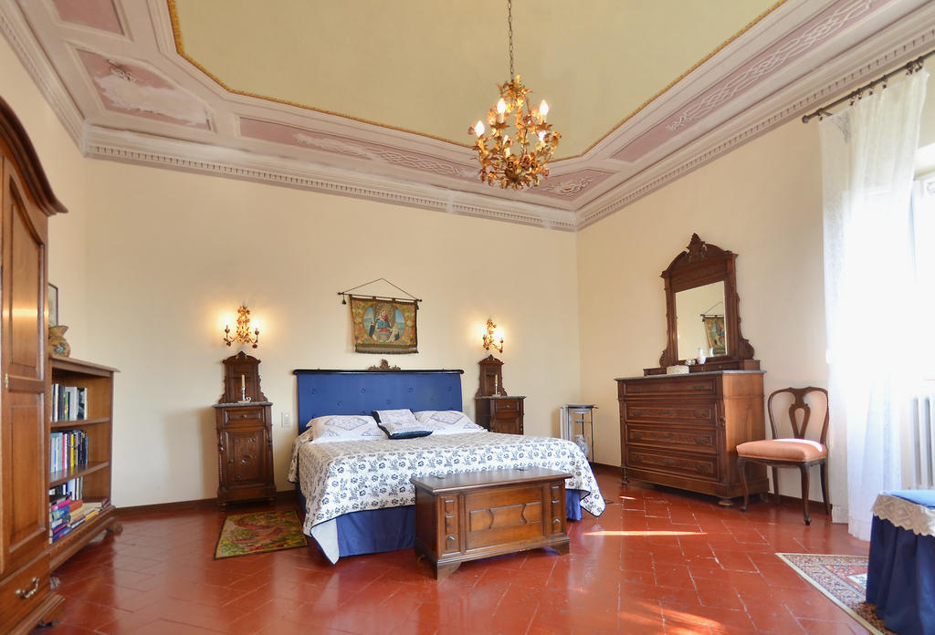 Villa Buonaparte ซานมีเนียโต ห้อง รูปภาพ