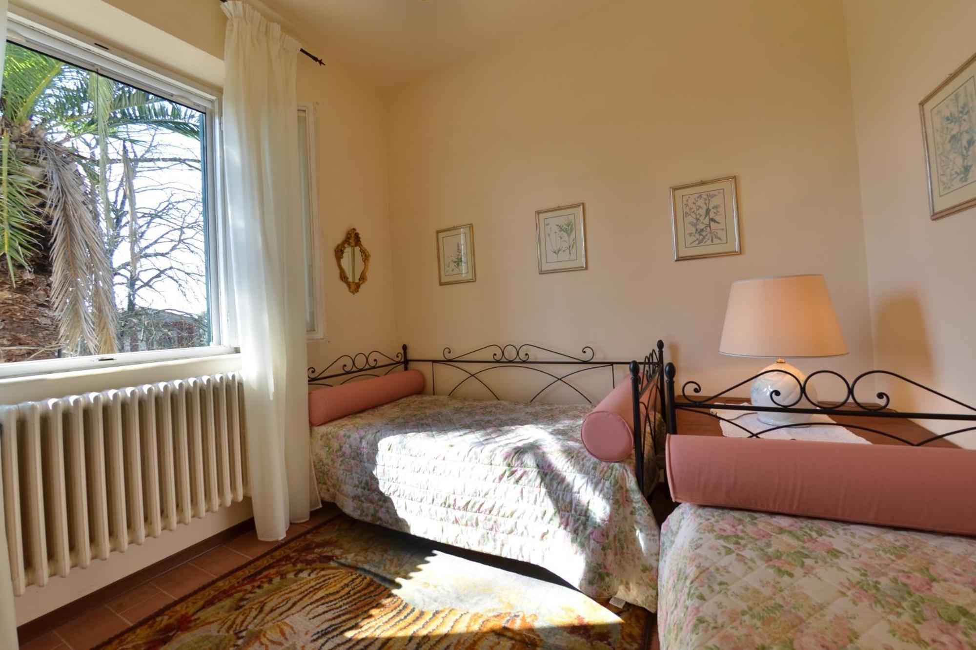 Villa Buonaparte ซานมีเนียโต ภายนอก รูปภาพ
